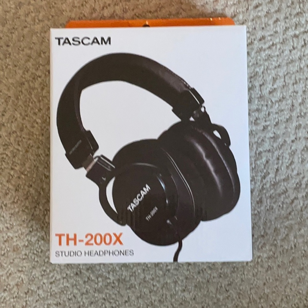 Tascam TH-200X Studio Headphones